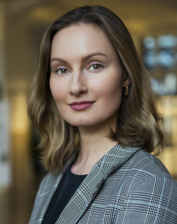 Business headshots Berlin LinkedIn portrait