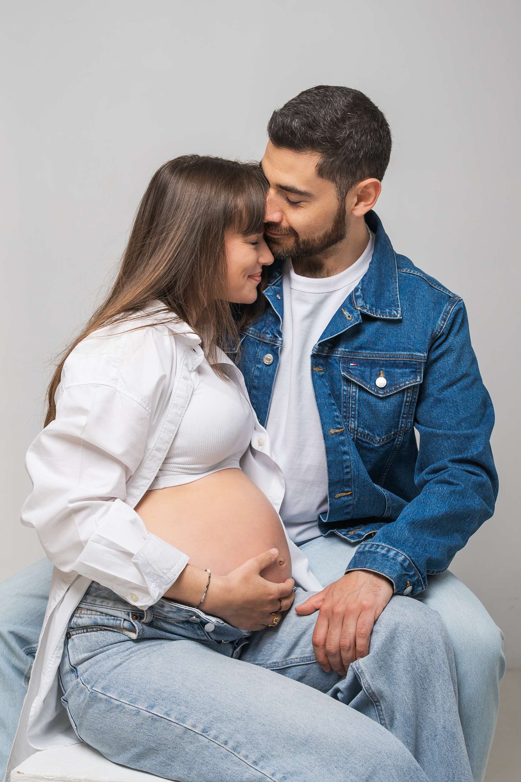 Jeans and White Shirt couple maternity